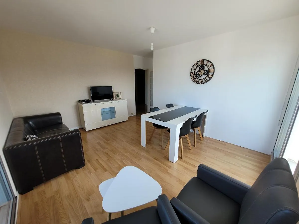 Appartement T5 Avec 4 Lits Doubles Brest 0*,